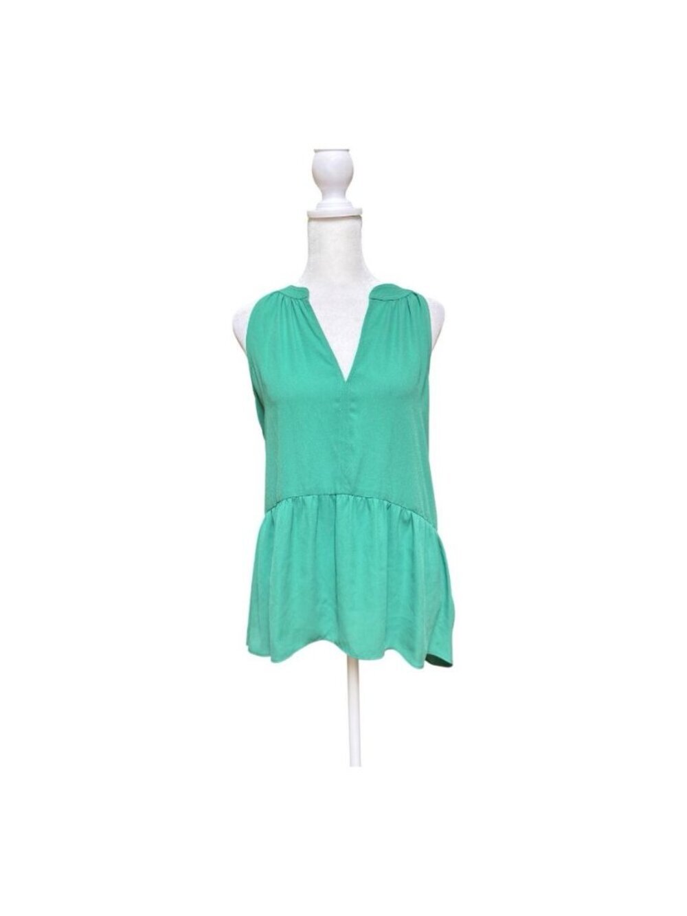 1.STATE Green Sleeveless Peplum Halter Blouse Women’s Small Description: